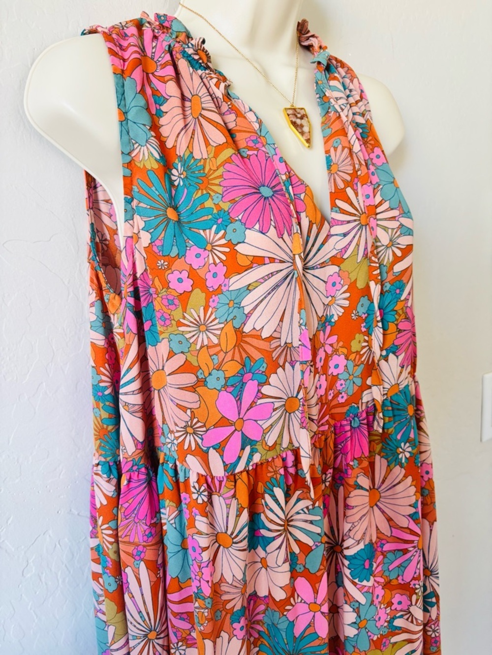 BB Dakota Floral Halter Maxi Dress in Coral Pink size S - Picture 5 of 11